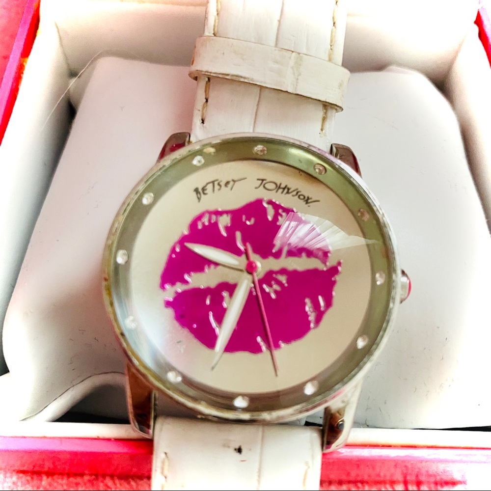 Vintage Betsey Watch - Picture 2 of 8